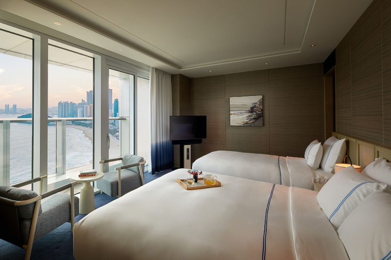 Bedroom 3, Signiel Busan, Haeundae