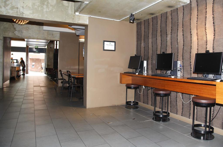 Exterior & Views 5, ibis budget Auckland Central, Waitakere