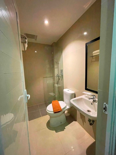 Bathroom 3