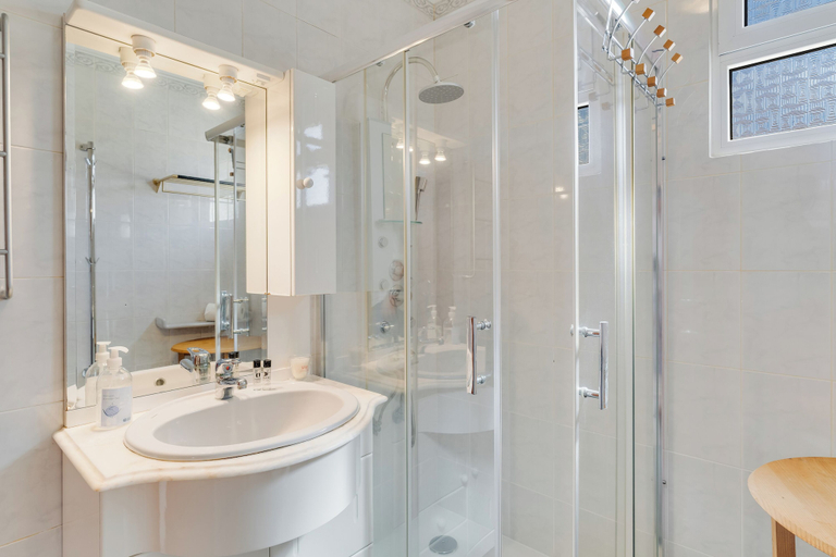 Bathroom 4, Villa Bom Sucesso, Funchal