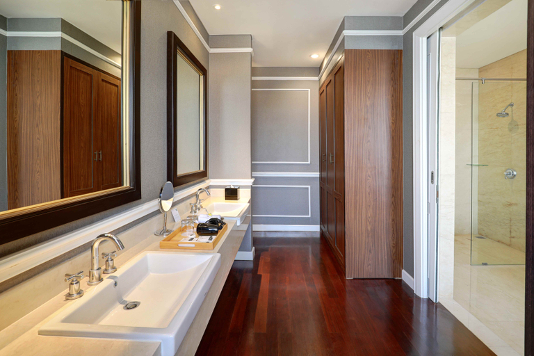 Bathroom 4, Kokoon Hotel Surabaya, Surabaya