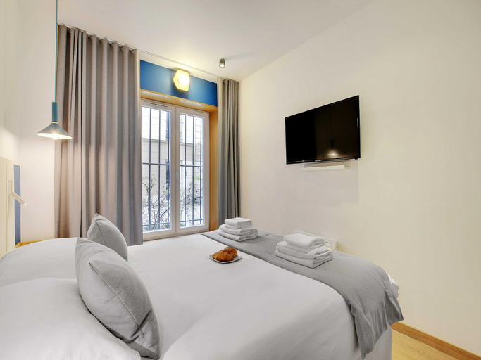 Bedroom 2, Spacious apartment - 2B10P - AC - MARAIS, Paris