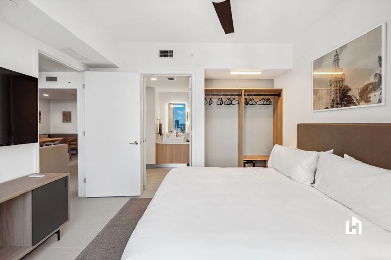 Bedroom 3, Stylish Apartments with Partial Ocean Views in Downtown, Miami-Dade