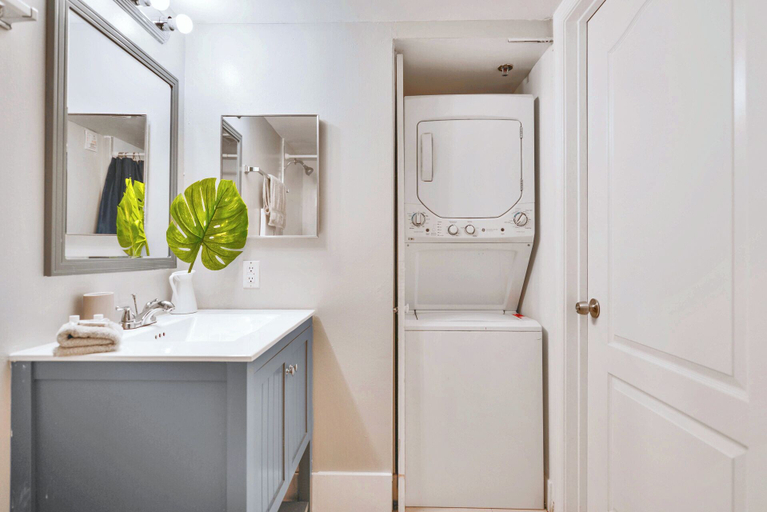 Bathroom 4, Miami Building - MetroMover Access - We Host, Miami-Dade