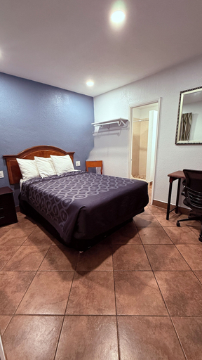 Bedroom 12