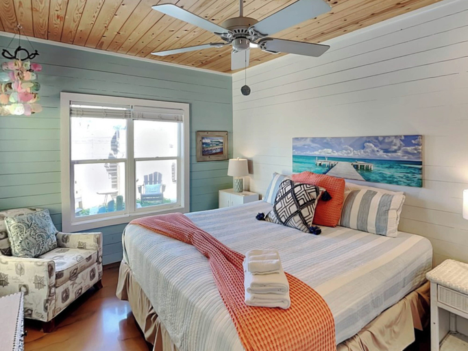 Bedroom 3, Rp14 - Cassie's Surfing Cow Cottage, Nueces