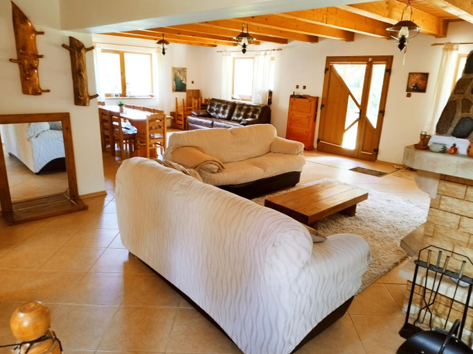 Others 4, Cottage Piatra Craiului, Zarnesti