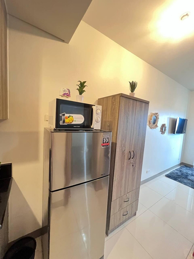 Others 5, Unistay Coast Res R31 with Bal-Sunset Vw, Pasay City