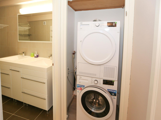 Bathroom 3, Spacious Coastal Retreat, West-Vlaanderen