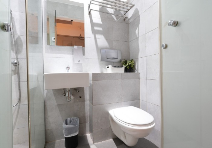 Bathroom 11
