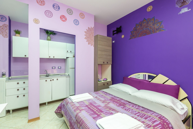 Bedroom 4, Grotta del Chakra, Torino