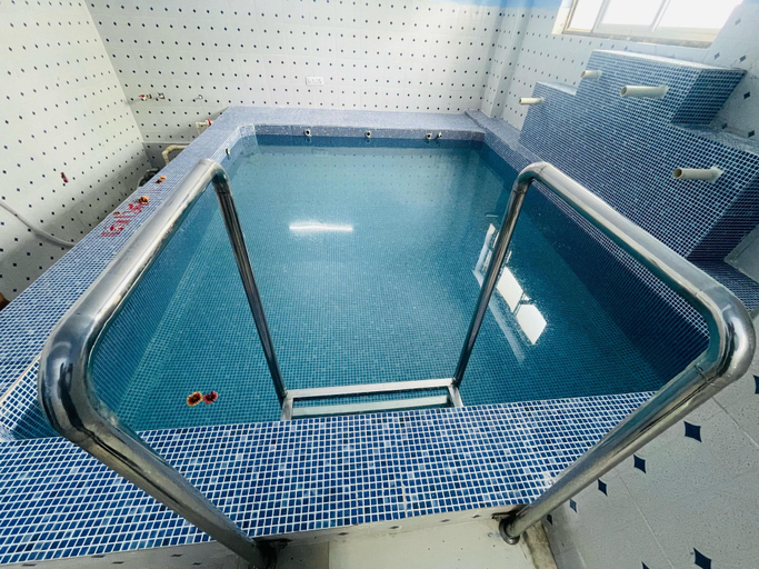 Sport & Beauty 5, Tulsi Garden - Near Prem Mandir Vrindavan, Mathura