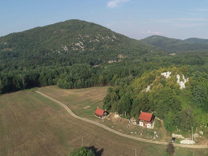 Others 2, Holiday Home Jela, Gospić