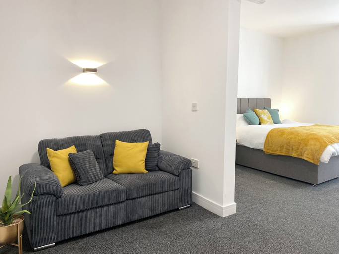 Bedroom 3, The Heritage Hotel, Bridgend