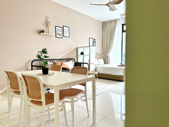 Others 4, Beacon Executive Suites by WL, Penang Island