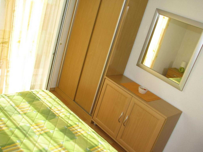 Bedroom, Apartments Paloc - Standard One-bedroom Apartment with Balcony Zuti, Bol