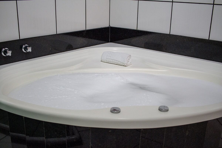 Bathroom 4, Hotel do Papai Noel, Itatiaia