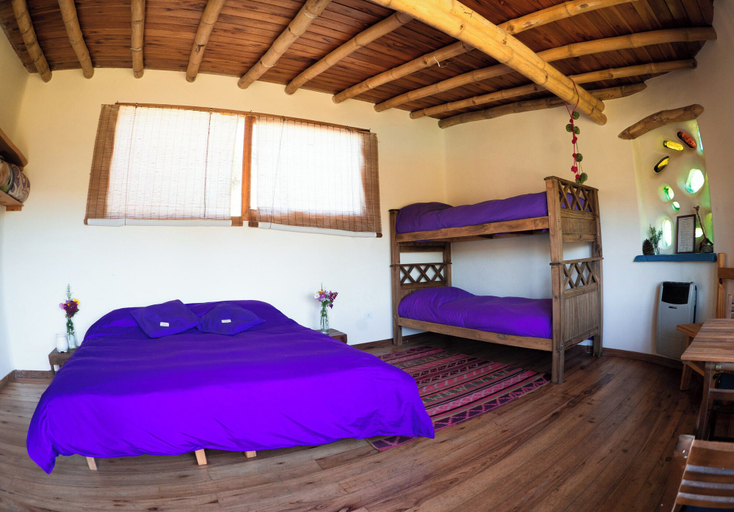 Bedroom 3, Carolina Leone, Calamuchita