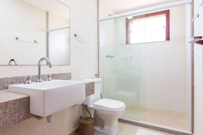 Bathroom 4, Bz41 Casa 180m praia Piscina Privativa, Armação dos Búzios