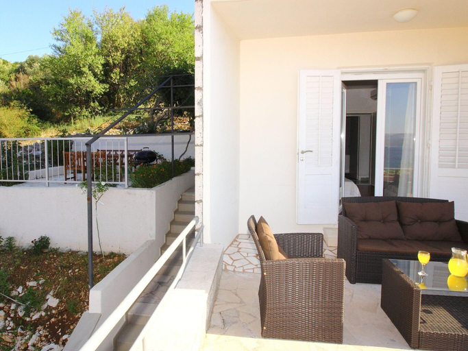 Others 3, Apartment Dubreta with balcony, Konavle