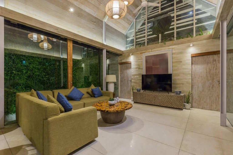 Others 3, 3 bedrooms central Canggu close to the beach, Badung