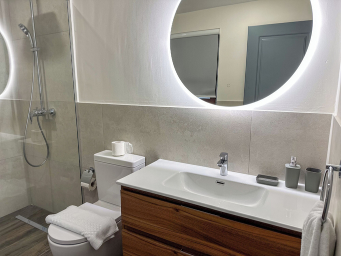 Bathroom 3, Il Bekka Suites