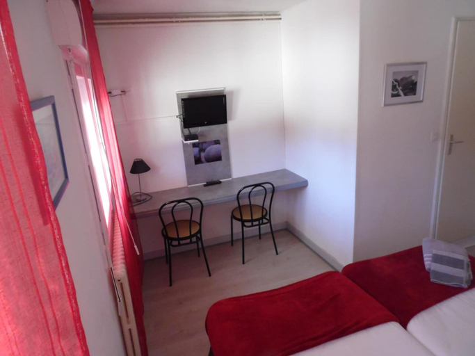 Bedroom 3, Auberge de Lamagistère, Tarn-et-Garonne