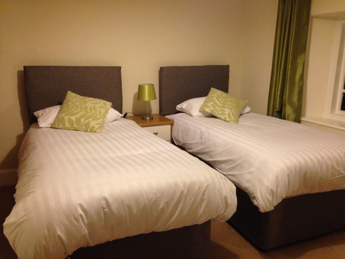 Bedroom 2, Blue Lion Inn, Devon