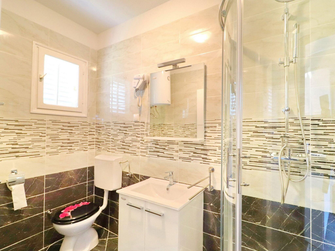 Bathroom 3, Apartment Marjana Prizba with terrace, Blato