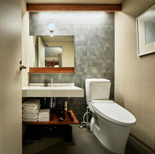 Bathroom 4, AND HOTEL HAKATA, Fukuoka