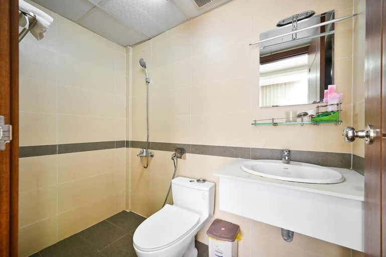 Bathroom, Anh Hong Hotel Tan Binh - BAY LUXURY, Tân Bình