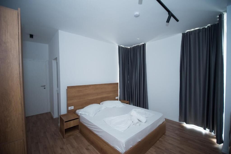 Bedroom 1, Hotel Besani, Durrësit