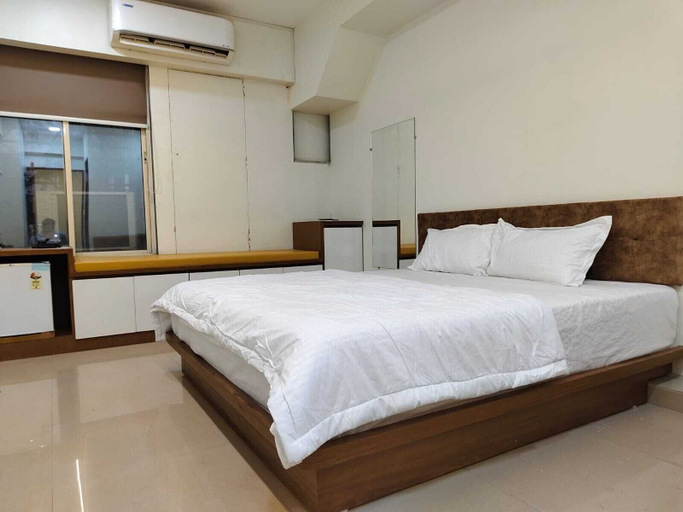 Bedroom 2, HOTEL SPARK INN, Ahmadabad