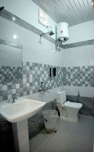 Bathroom, The Hidden Paradise, Garhwal