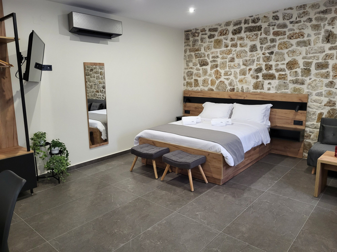 Bedroom 3, 1929 Residences, Epirus