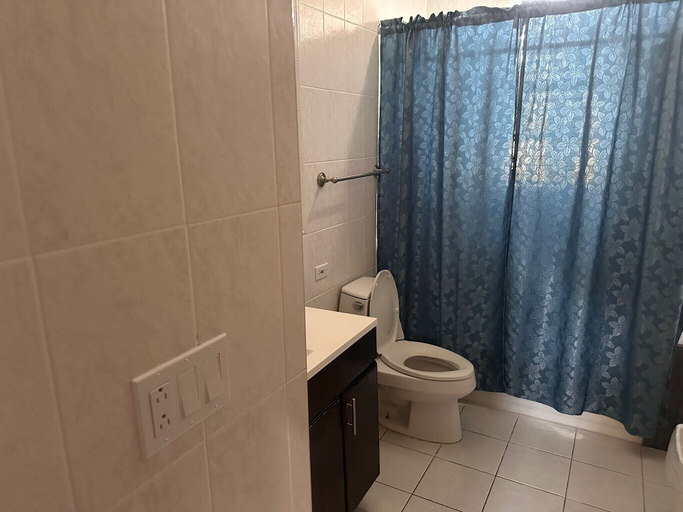 Bathroom 4, Brownstone Marlin Drive