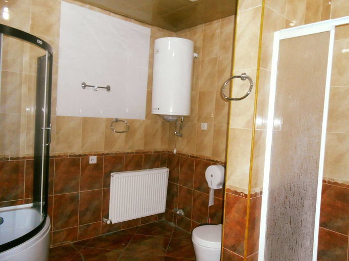 Bathroom, DKD-Bridge, Tbilisi
