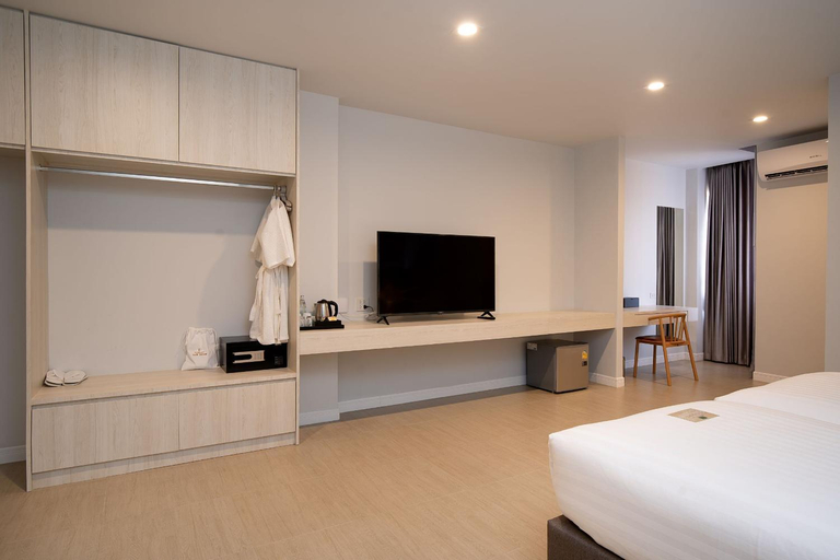 Bedroom 2, The Pride Hotel , Phitsanulok, Muang Phitsanulok