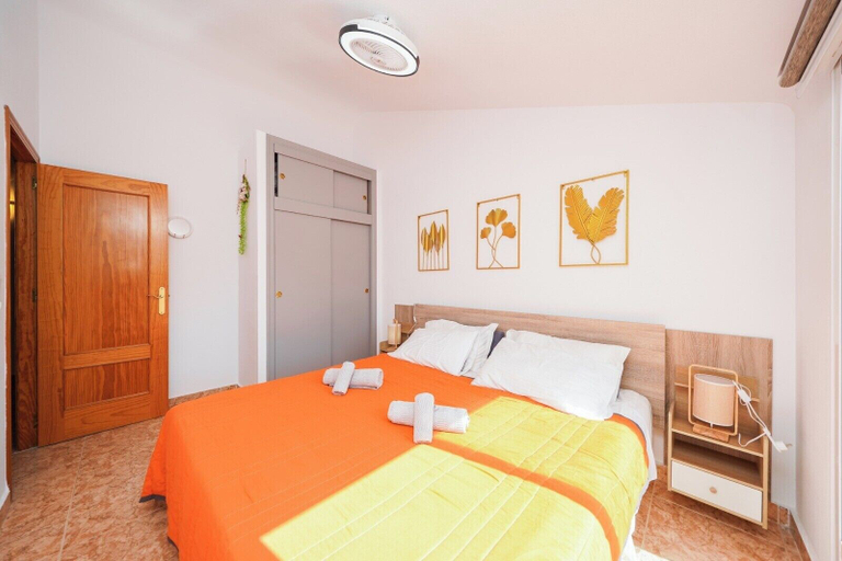 Room 4, 4-bed Villa, Sleeps 8, Pets Ok & 10 min to Beach, Murcia