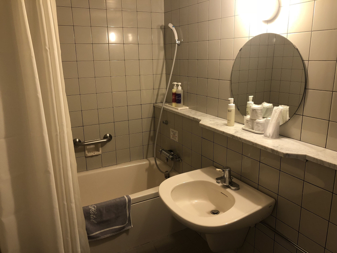 Bathroom 5, Hotel Hikari Hills, Hikari