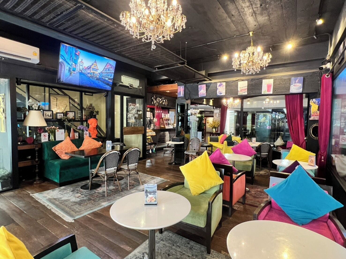Food & Drinks 5, Fortuna Hotel, Wattana