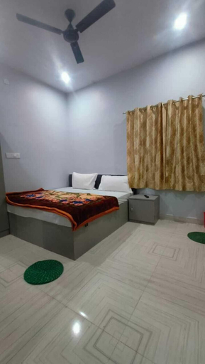 Bedroom 3, Shivashram Guest House, Varanasi