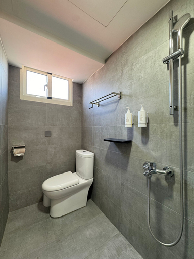 Bathroom 3, A Day A Room, Taichung