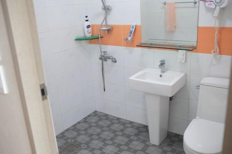 Bathroom, Olleh House, Seogwipo