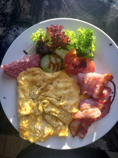 Food & Drinks 5, Little Bush Guesthouse, Omaruru