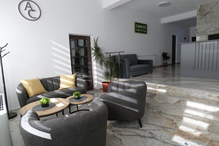 Public Area 2, Самуил къща за гости, Garmen
