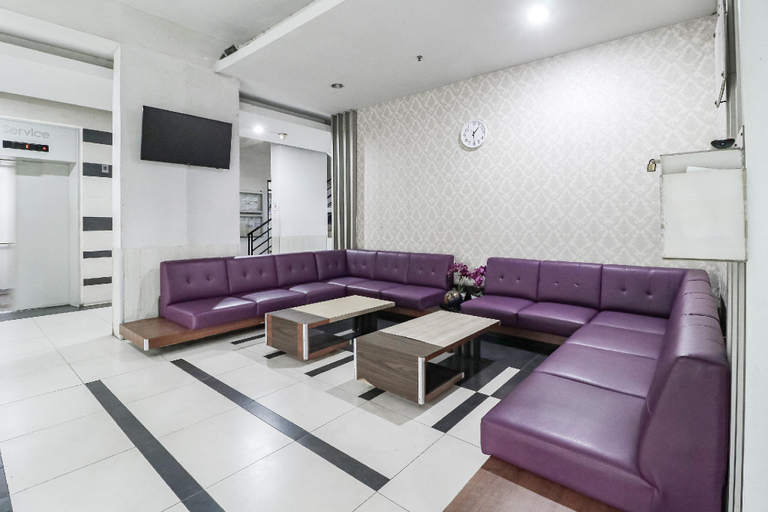Public Area 4, The Edge by Lia, Cimahi