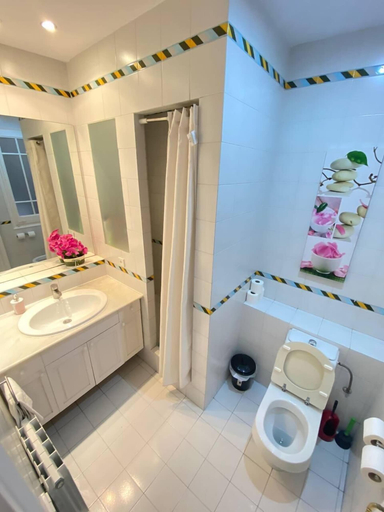 Bathroom 5, Rooms Flor, Barcelona