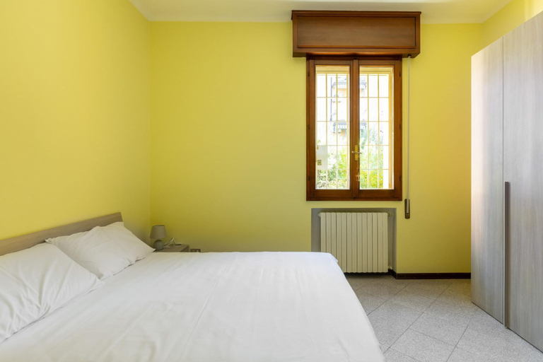 Others 5, O Regnoli 21 12 - Classic Style Apartment, Bologna