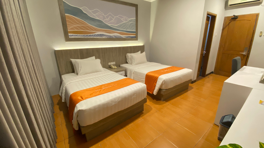 bedroom 9